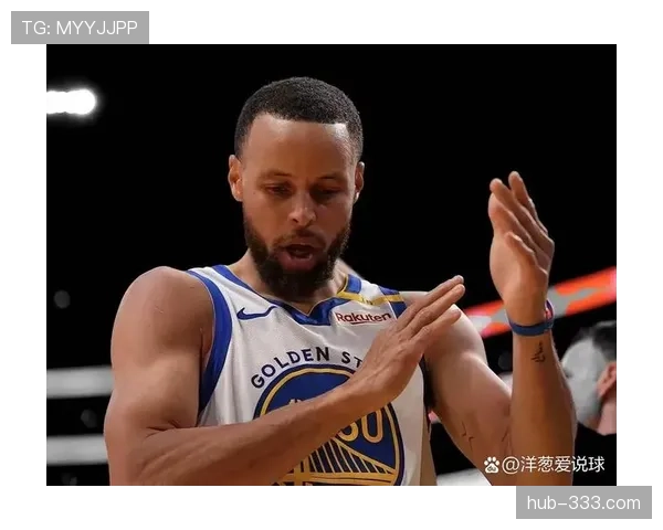 库里三分出手拉高进攻效率，逆转勇士关键局势