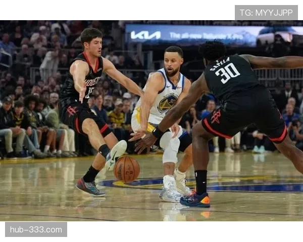 特雷·杨挡拆组织比库里效率分化显著